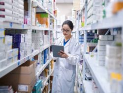 Rahasia Sukses Menjadi Apoteker, Tantangan Seru dan Peluang Cerah di Masa Depan!