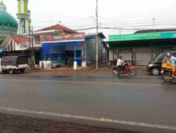 Pasar Sabtu Wongsorejo Sepi: Sewa Kios Mahal, Pedagang Menjerit