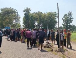 SatpolPP Dianggap Molat-Malit, Alumni Santri Al Masyhur Regek Bongkar Paksa Blokade Jalan ke Tambang Kejayan