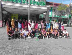 Hardiknas 2025: SMKN 5 Jember Kobarkan Semangat “Partisipasi Semesta” dalam Upacara Penuh Makna