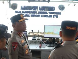 Kapolda Jatim Pantau Langsung Pencarian Korban Kapal Tenggelam di Selat Bali