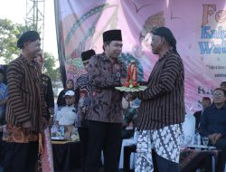 Festival Kaki Gunung Watu Pecah Berlangsung Semarak. Gus Fawait Berjanji Tahun Depan Kita Bikin Lebih Besar