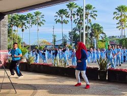 SMK Negeri 5 Jember Gelar Senam Bersama Meriahkan Hari Anak Nasional 2025