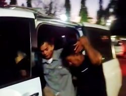 Brutal! Wartawan Radar Situbondo Diduga Di aniaya Saat Liput Demo, LSM SITI JENAR Kecam Keras