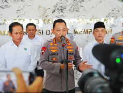 Tinjau Penanganan Karhutla Kalbar, Kapolri Ungkap Titik Api Terus Menurun