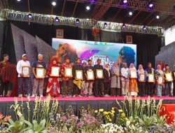 Kearifan Lokal Bawa Jember Raih Gelar Juara Stand Terbaik di Festival Dewi Cemara