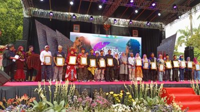 Kearifan Lokal Bawa Jember Raih Gelar Juara Stand Terbaik di Festival Dewi Cemara