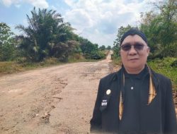 Ketua Umum PPWI Kaget Lihat Kondisi Jalan Rusak di Mesuji, Lampung, Ancam Program Makan Bergizi Gratis