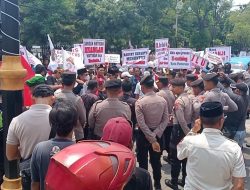 Tuntut Kejelasan Proyek JLU Rp1 Triliun, Aliansi FRPB Gelar Demo di Balai Kota dan Kejari Pasuruan