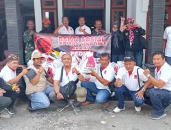 DPD Projo Jatim Serahkan Bantuan Paket Sembako Untuk Korban Europsi Semeru