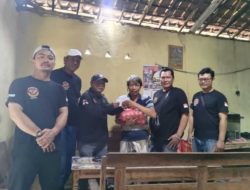PAC Squad Nusantara Cepu Gelar Aksi Sosial, Salurkan Sembako di Desa Kentong