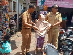 Penyaluran BLTS Kesra Desa Serut pada Penerima 1 ( KPM )Keluarga Penerima Manfaat, Progam Nyata Pemerintah Desa Meringankan Beban Warga