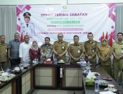 Sertijab Direksi Perumda Kahyangan dan Perumdam Tirta Pandalungan, Pj Sekda Tekankan Presisi, Kecepatan, dan Pemuliaan SDM