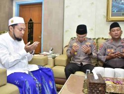 Kapolres Situbondo Lakukan Silaturahmi Perdana dengan Kiai Azzaim, Mohon Doa Kelancaran Tugas