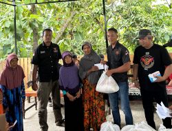 Jelang Tutup Tahun, 100 Paket Sembako & Santunan Pribadi Wakil Bupati Sri Setyorini Disalurkan untuk Janda, Lansia, dan Warga Kurang Mampu di Cepu