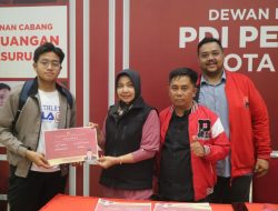 PDI Perjuangan Kota Pasuruan Salurkan 69 Beasiswa PIP