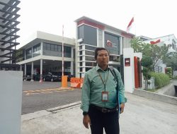 Advokat Asal Banyuwangi Kecewa , Merasa Tak Di Hargai Di Kantor OJK Jember