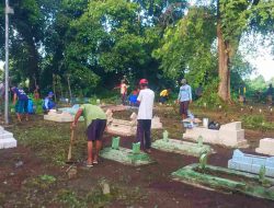 Sambut Ramadhan 1447 H, Warga Curah Jeru Situbondo Gelar Tradisi Bersih Makam 