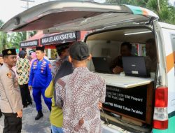 Cepat Dekat Bersahabat : Polres Probolinggo Buka Layanan Samsat dan Sim Keliling Sambil Berbagi Takjil