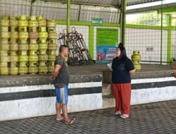 Jamin Stok Gas Melon Aman, Polsek Kraton Terjunkan Personel Pantau Pangkalan LPG di Asemkandang