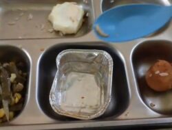 Geger ! Ulat dalam Menu Makan Gratis di Krejengan, Pengelola Akui Kurang Teliti