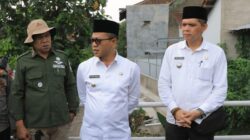 Bupati Bandung Bertakziyah ke Rumah Duka 2 Korban Terseret Arus Sungai di Banjaran