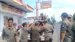 SatpolPP Operasi Disiplin ASN Kota Pasuruan, Dua Pegawai Kabur Tinggalkan Motor Saat Terciduk Nongkrong di Warkop