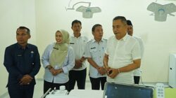 PASTIKAN PELAYANAN OPTIMAL, BUPATI BENGKULU TENGAH LAKUKAN INSPEKSI MENDADAK KE RSD SUNGAI LEMAU