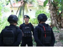 Fast Respon Tim Jibom Brimob Lampung Aman dan Musnahkan Granat Temuan di Polsek Padang Cermin