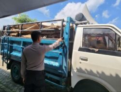 Polres Malang Ungkap Pembalakan Hutan, Truk Bermuatan Kayu Diamankan