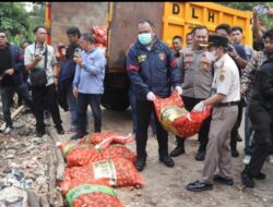 Bareskrim Polri Musnahkan Ribuan Kilogram Bawang Impor Ilegal dari Jalur Tikus Perbatasan Malaysia