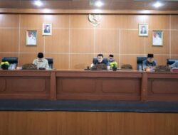 Pemkab Bengkulu Tengah Sampaikan Jawaban Atas Pandangan Umum Fraksi DPRD Terkait Raperda LPJ APBD 2025
