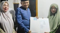 Bupati Bengkulu Tengah Hadiri Takziah dan Serahkan Akta Kematian Lewat Program Bersahabat