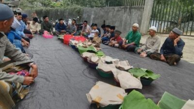 Guyub Rukun Warga RT Telu (Wartel) : Rawat Tradisi BARIK AN dan Maknai Kemerdekaan