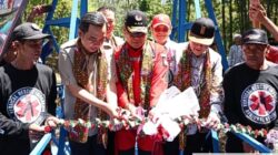 Gus Fawait Resmikan Jembatan Gantung Hasil Kolaborasi Bersama PSMTI dan PT Pegadaian demi Pemerataan Infrastruktur
