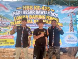 Semarak HBB ke-425: Lomba Dayung Jhukung dan Panjat Pinang Sukses Pukau Warga Bawean