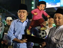 TEGASKAN PERAN STRATEGIS SANTRI, BUPATI JEMBER PAPARKAN SEJUMLAH PROGRAM KERAKYATAN DI MALAM PUNCAK HSN 2026
