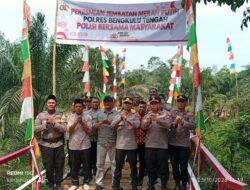 PERMUDAH AKSES EKONOMI WARGA, KAPOLRES BENGKULU TENGAH RESMIKAN JEMBATAN MERAH PUTIH