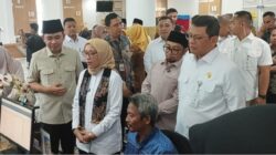 MENPAN RB BERSAMA BUPATI JEMBER GUS FAWAIT KUNJUNGI MPP JEMBER, APRESIASI 279 LAYANAN DALAM SATU GEDUNG