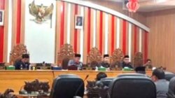 DPRD Bengkulu Utara Menyampaikan Pandangan Akhir Fraksi Terhadap Rancangan Peraturan Daerah (Raperda)