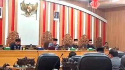 DPRD Bengkulu Utara Menyampaikan Pandangan Akhir Fraksi Terhadap Rancangan Peraturan Daerah (Raperda)